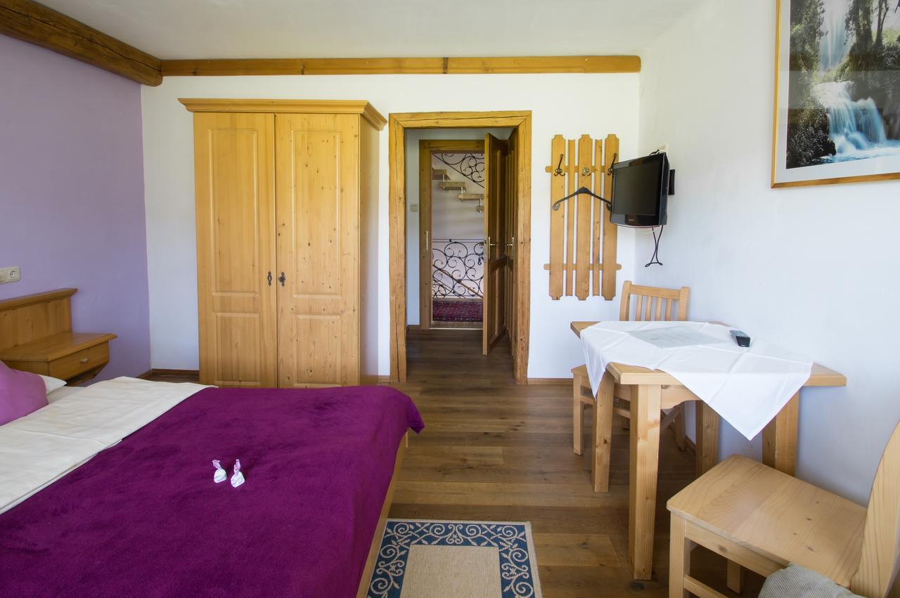 Bauernhof Kasleitner Villa Zell am Moos Luaran gambar